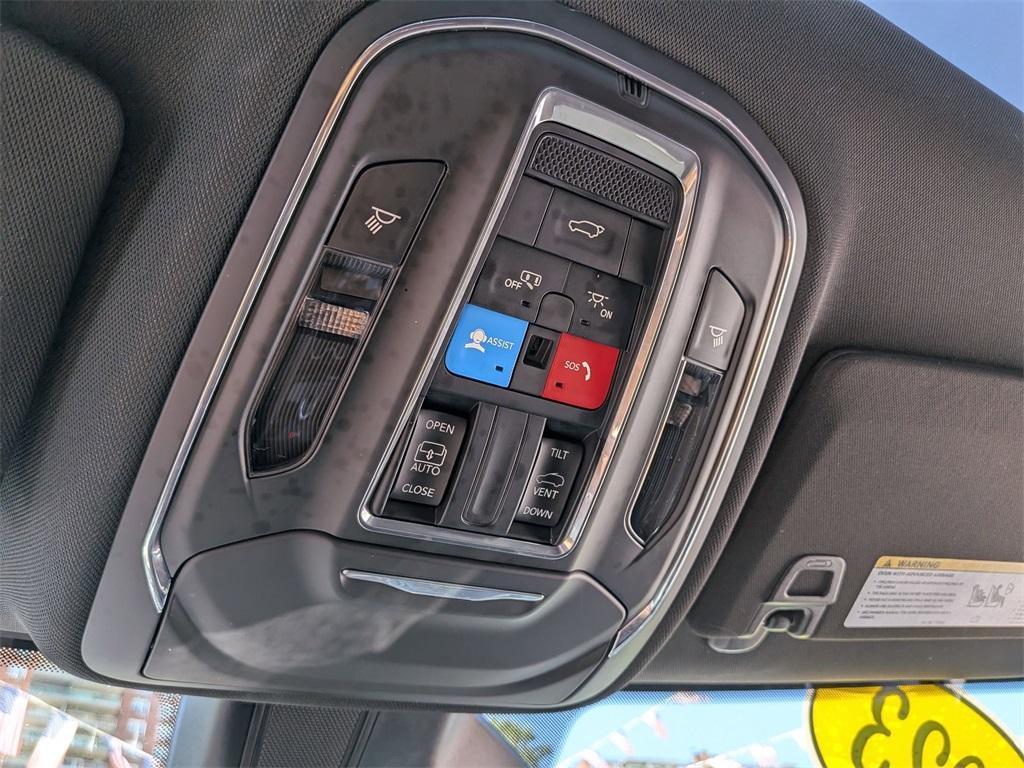 used 2023 Jeep Grand Cherokee car, priced at $37,499