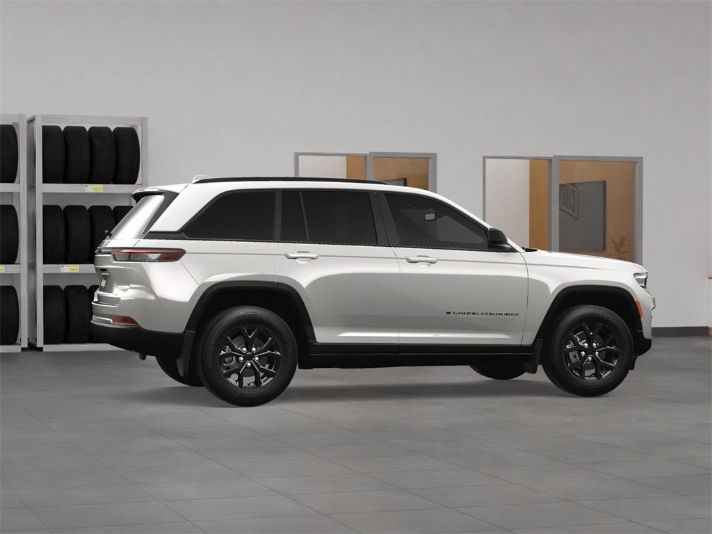 new 2025 Jeep Grand Cherokee car, priced at $46,560