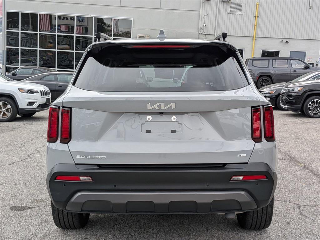used 2023 Kia Sorento car, priced at $33,998
