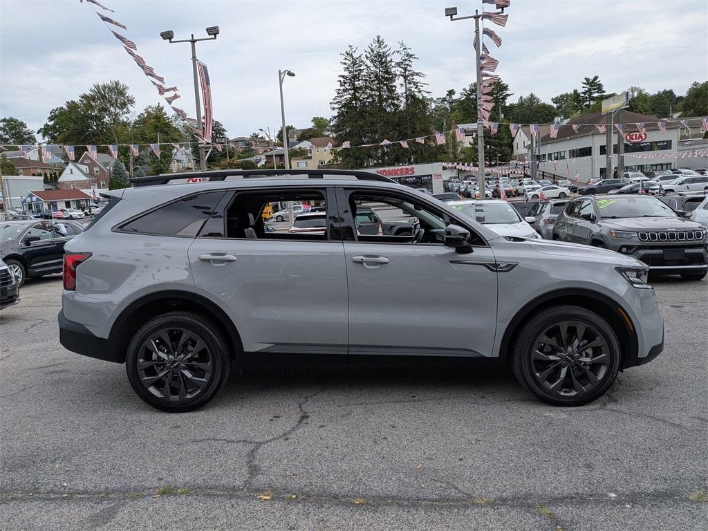 used 2023 Kia Sorento car, priced at $33,998