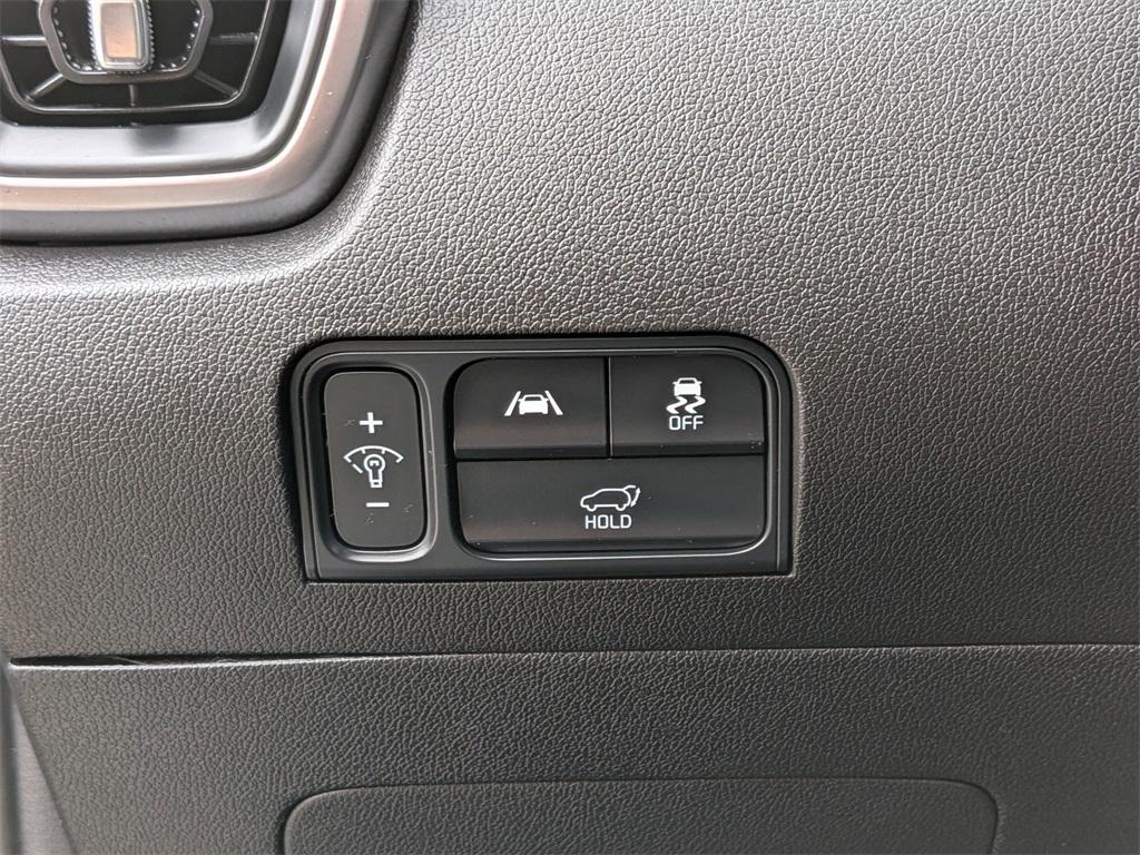 used 2023 Kia Sorento car, priced at $33,998