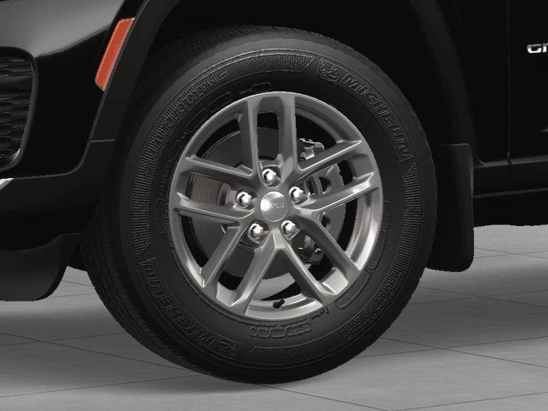 new 2025 Jeep Grand Cherokee car, priced at $44,595