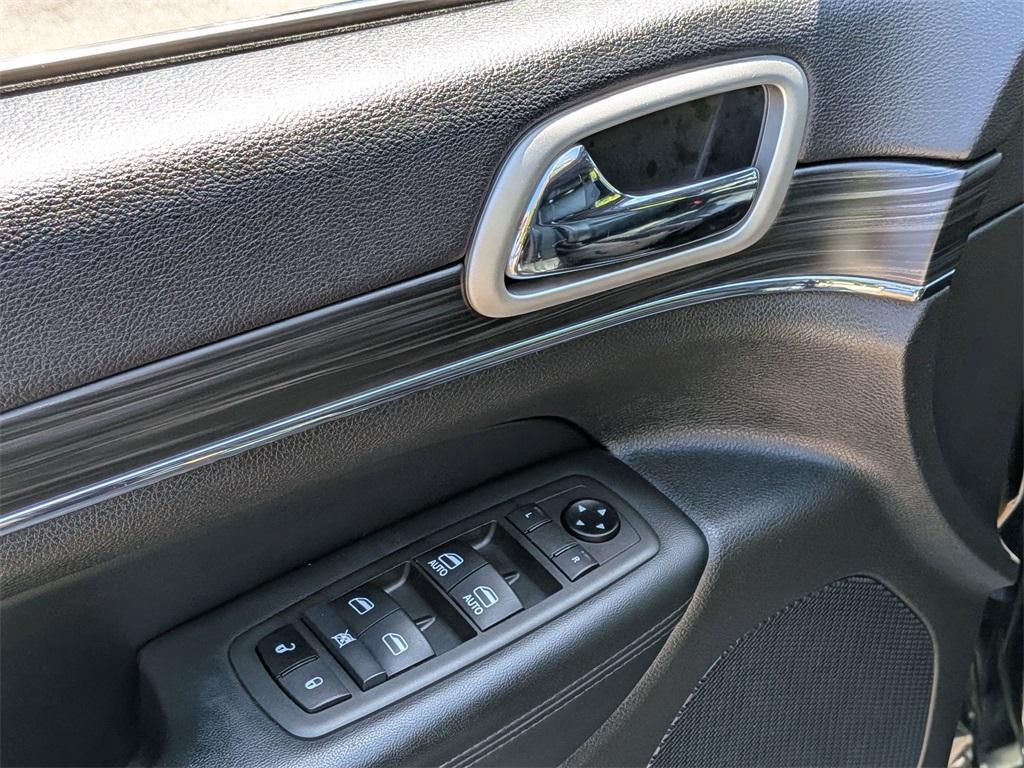 used 2021 Jeep Grand Cherokee car, priced at $30,999