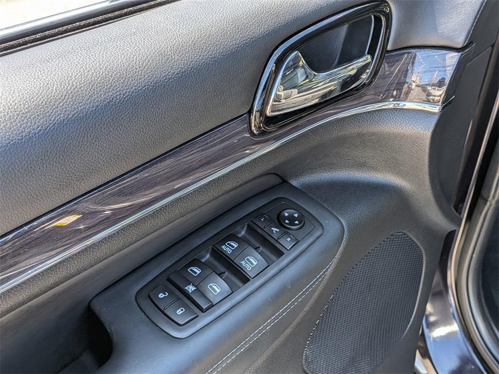 used 2020 Jeep Grand Cherokee car, priced at $27,998
