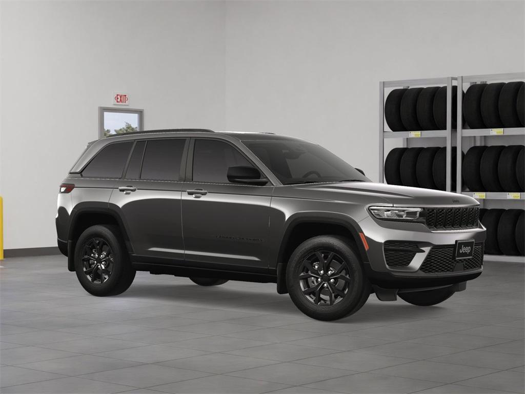 used 2025 Jeep Grand Cherokee car, priced at $44,905