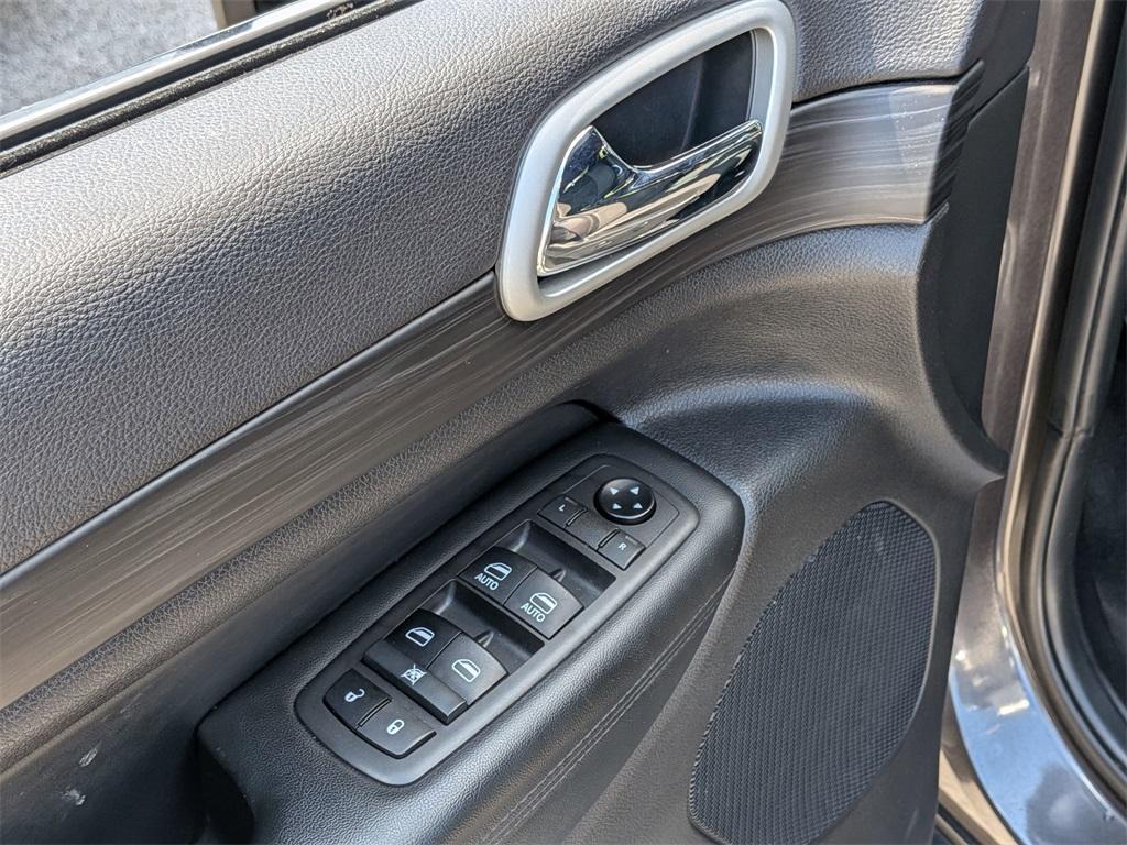 used 2021 Jeep Grand Cherokee car, priced at $25,999