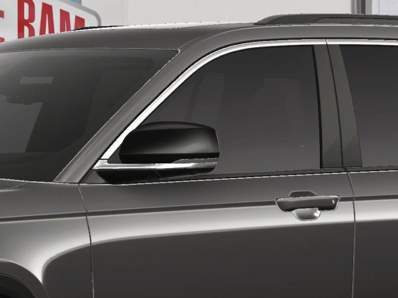 new 2025 Jeep Grand Cherokee car, priced at $50,685