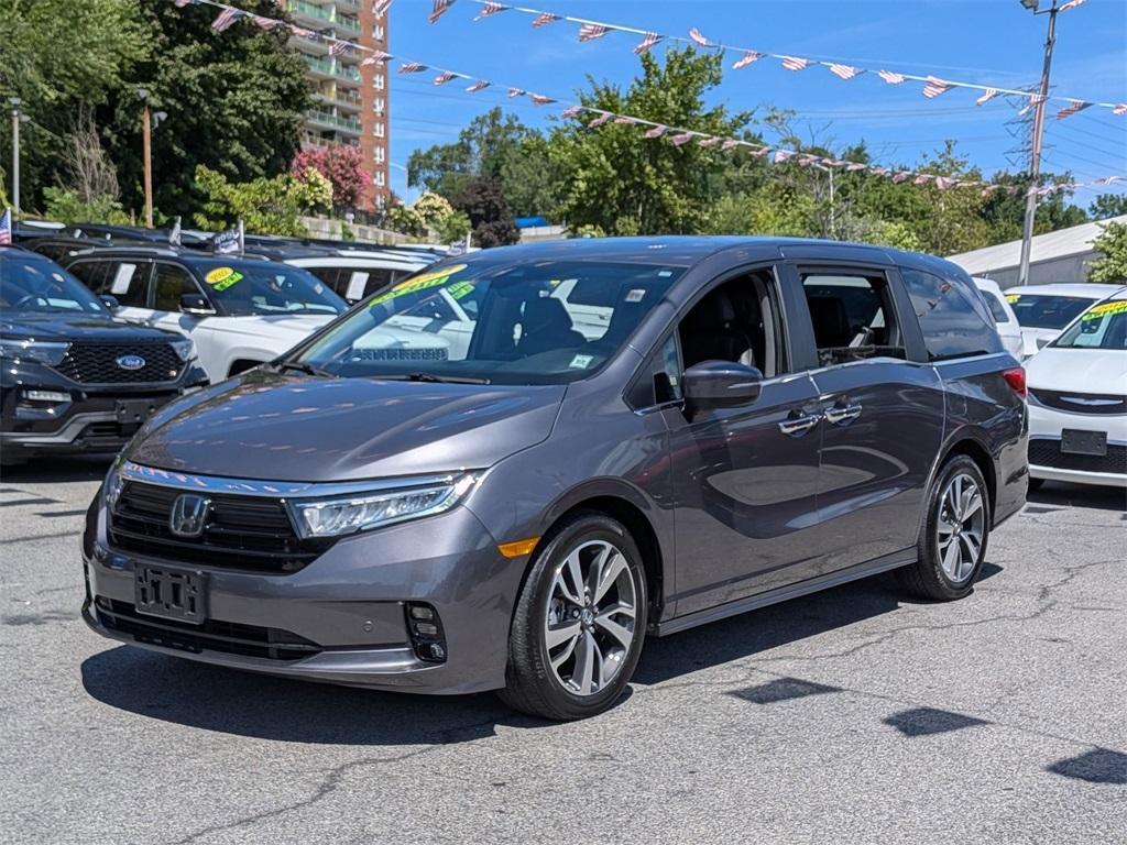 used 2024 Honda Odyssey car, priced at $42,999