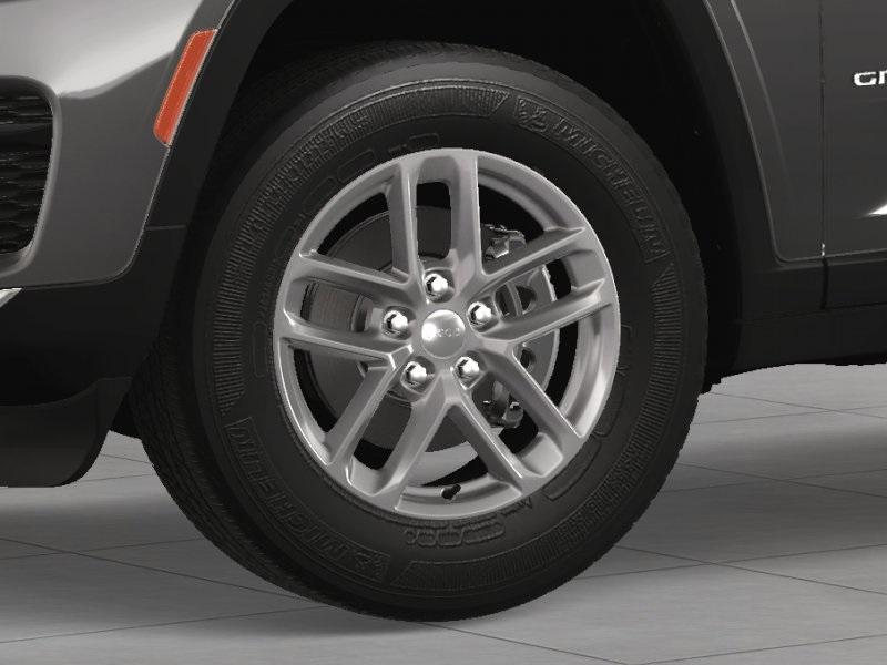 new 2025 Jeep Grand Cherokee car, priced at $41,920