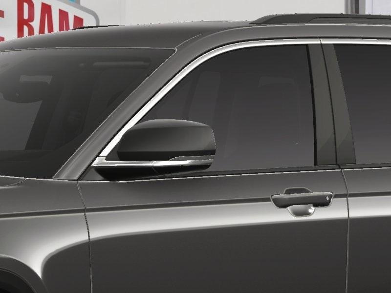 new 2025 Jeep Grand Cherokee car, priced at $48,185