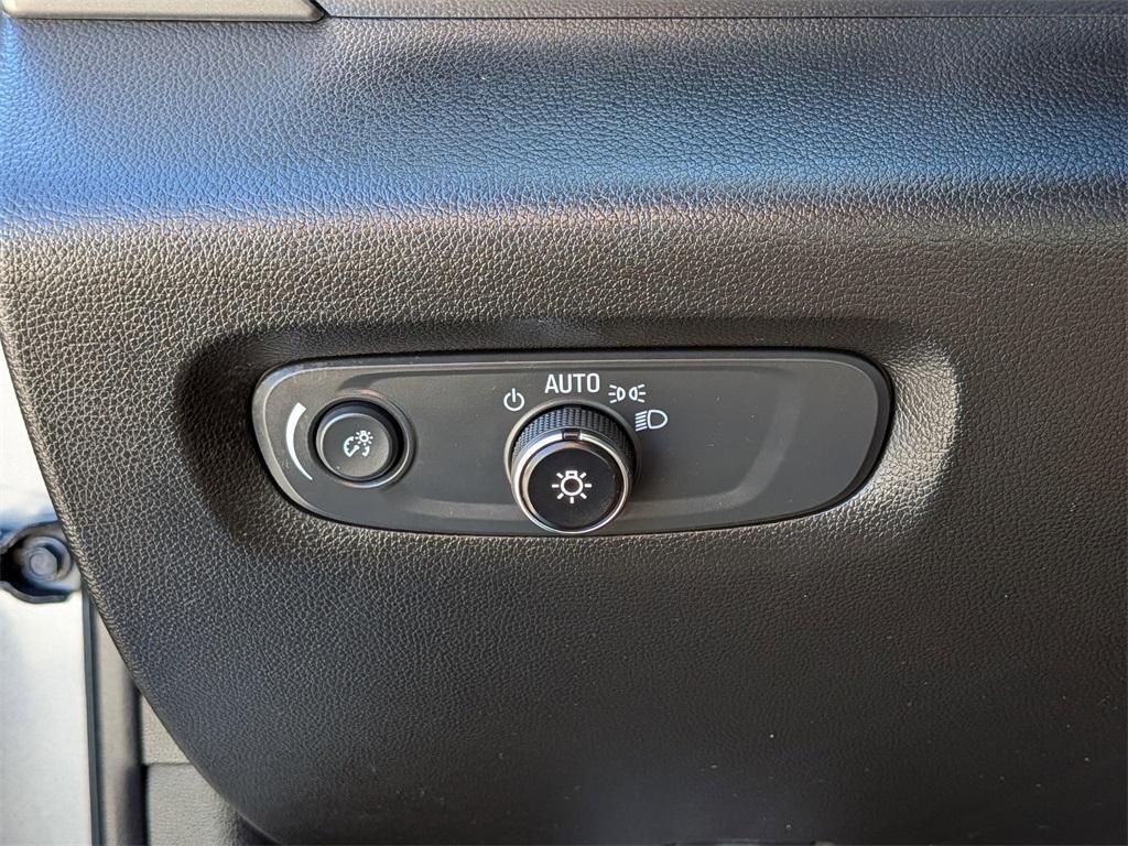 used 2020 Chevrolet Traverse car, priced at $19,999
