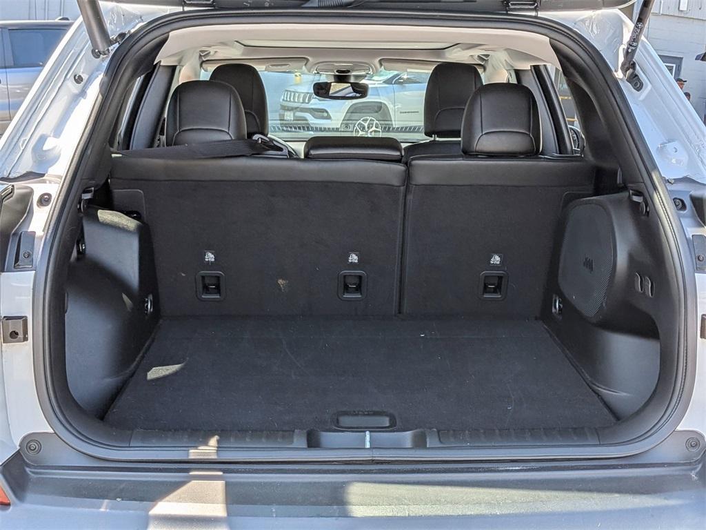 used 2021 Jeep Cherokee car, priced at $25,999
