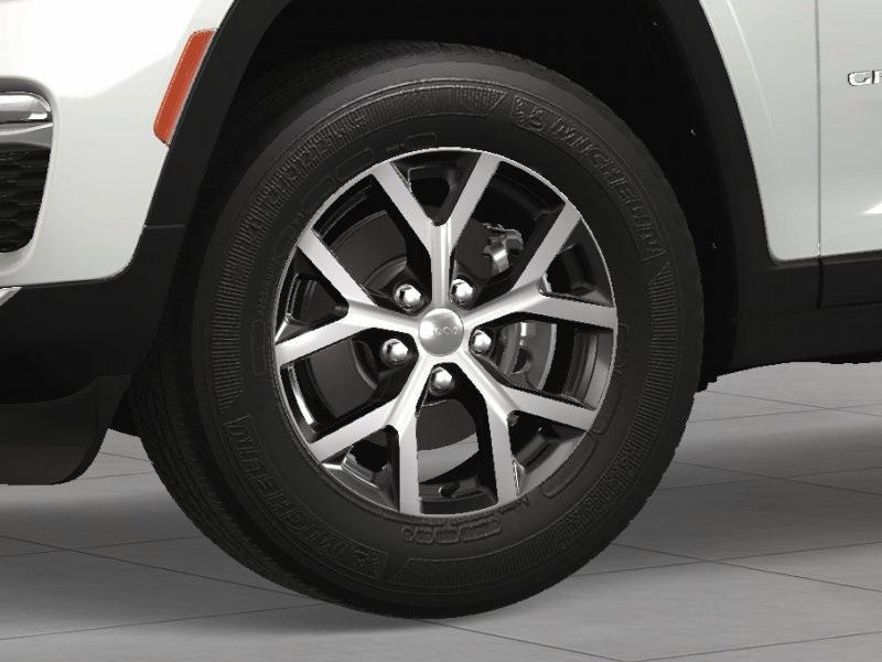 new 2025 Jeep Grand Cherokee car, priced at $47,165