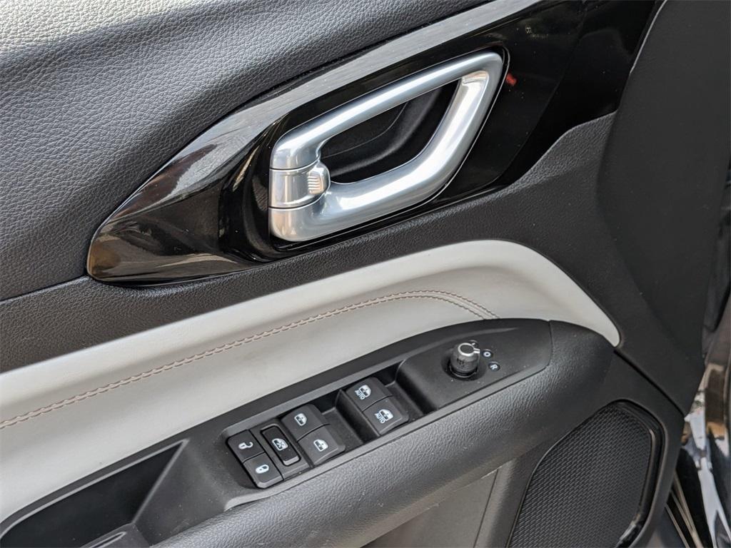 used 2022 Jeep Compass car, priced at $25,999