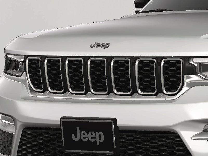 new 2025 Jeep Grand Cherokee car, priced at $47,590