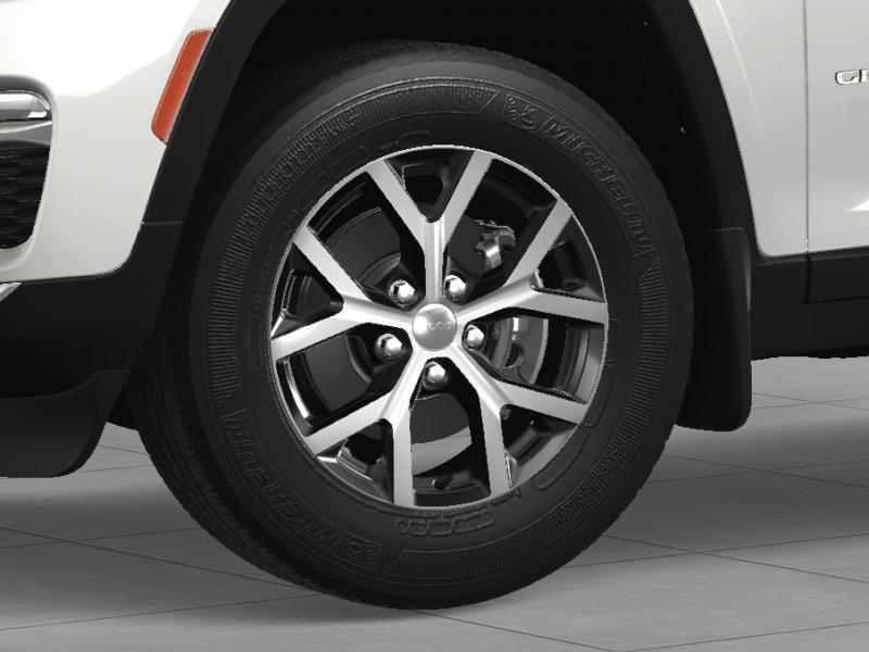 new 2025 Jeep Grand Cherokee car, priced at $47,590