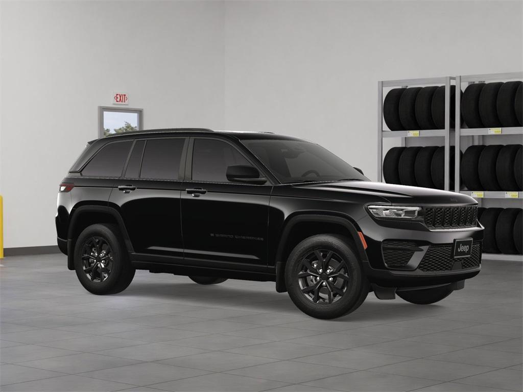 new 2025 Jeep Grand Cherokee car, priced at $44,905
