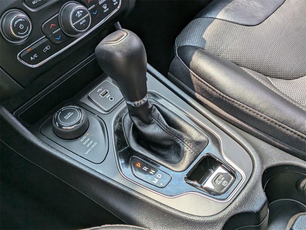 used 2022 Jeep Cherokee car, priced at $29,990