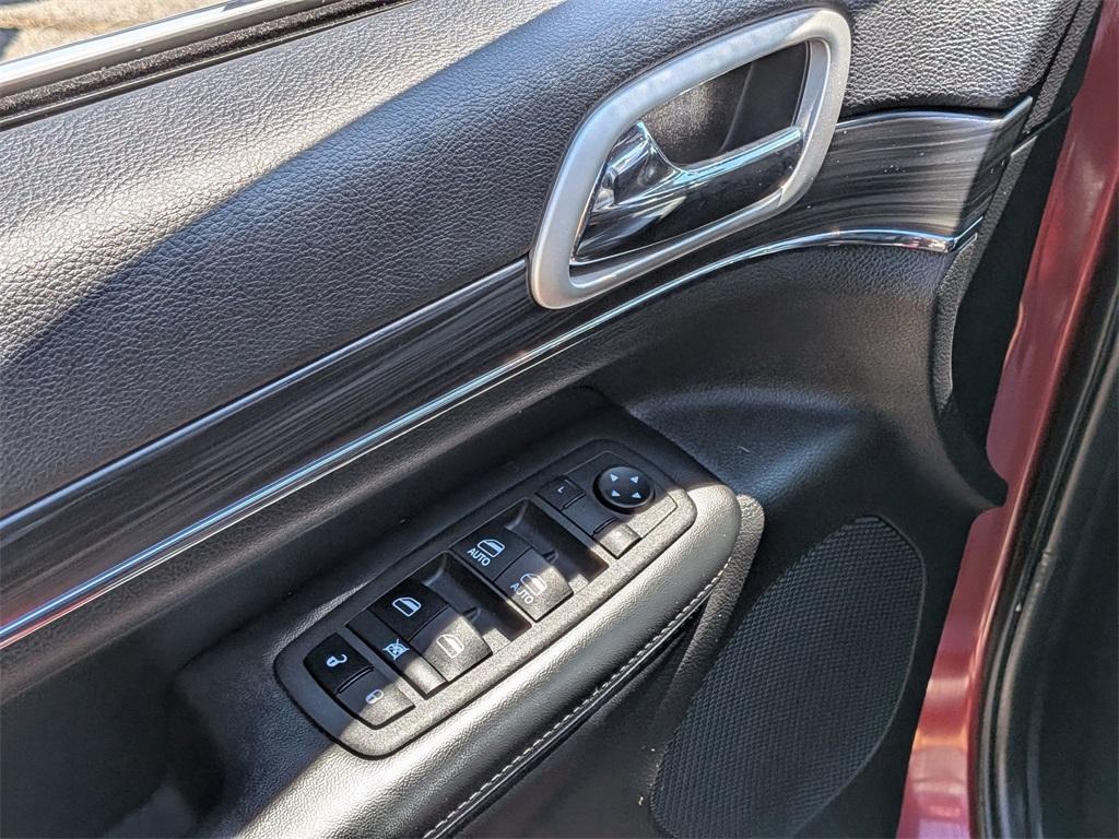 used 2021 Jeep Grand Cherokee car, priced at $29,999
