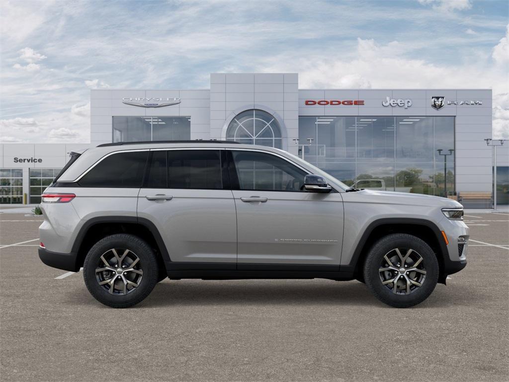 new 2025 Jeep Grand Cherokee car, priced at $47,760