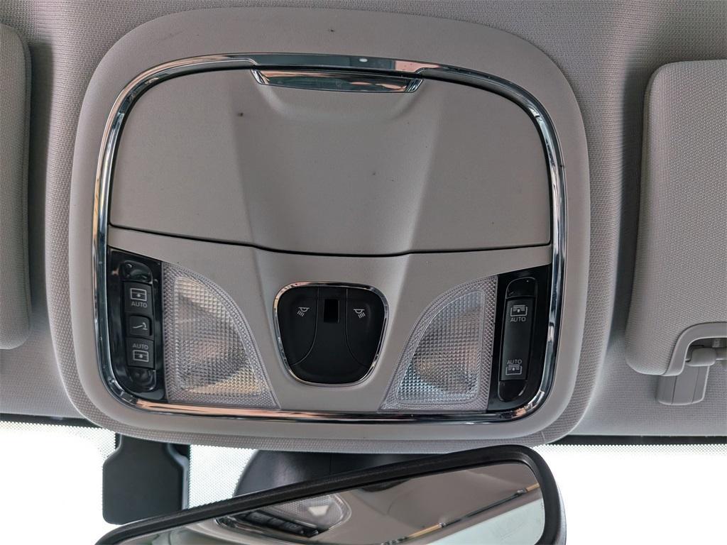 used 2022 Jeep Cherokee car, priced at $29,998