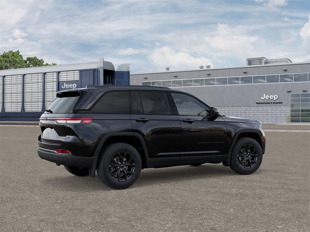 new 2025 Jeep Grand Cherokee car, priced at $47,155