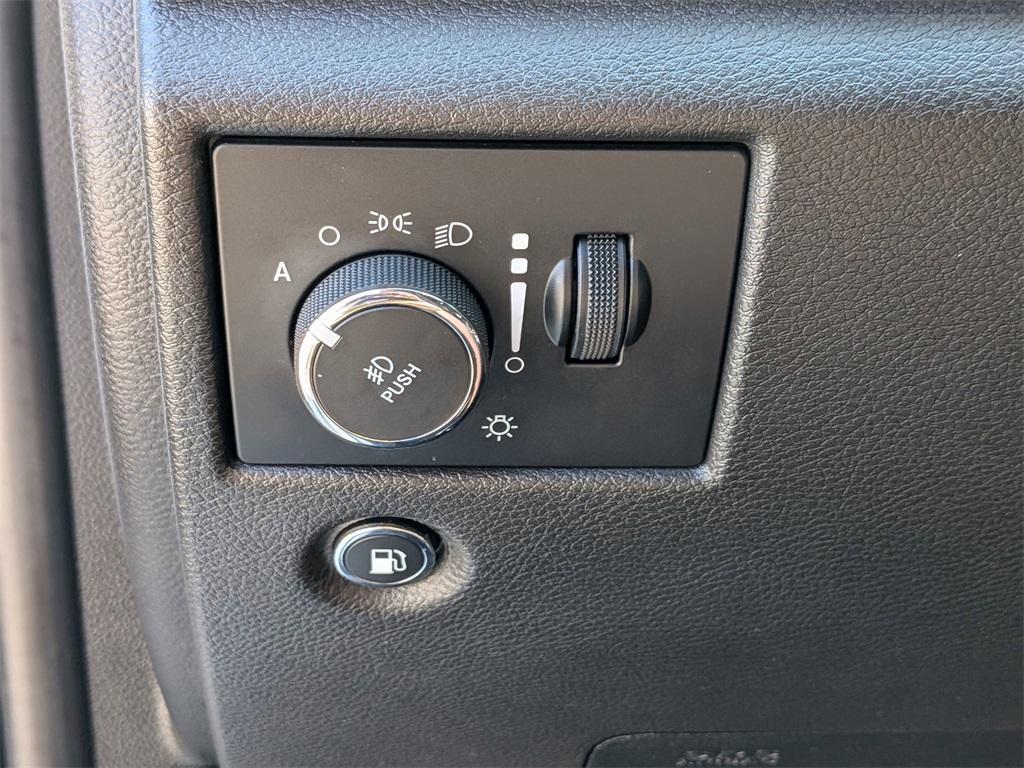 used 2021 Jeep Grand Cherokee car, priced at $34,998