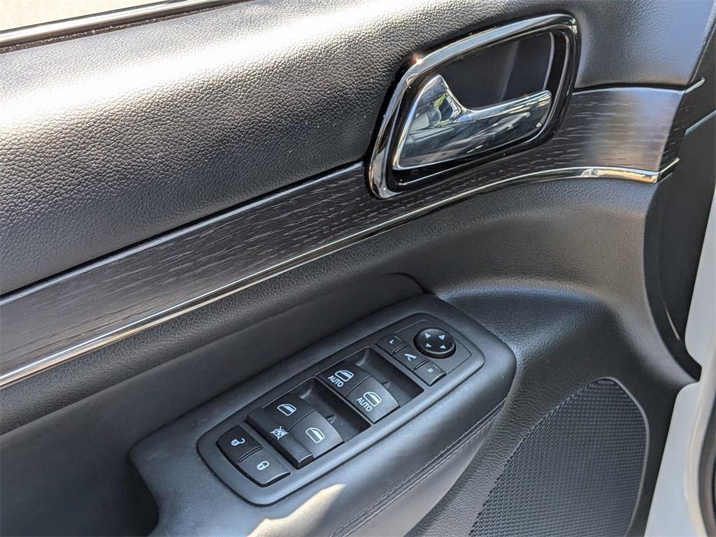 used 2021 Jeep Grand Cherokee car, priced at $34,998