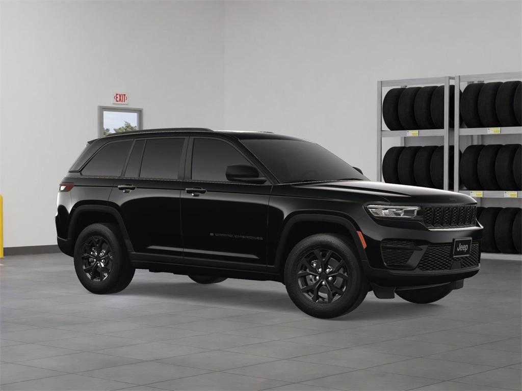 new 2025 Jeep Grand Cherokee car, priced at $46,730