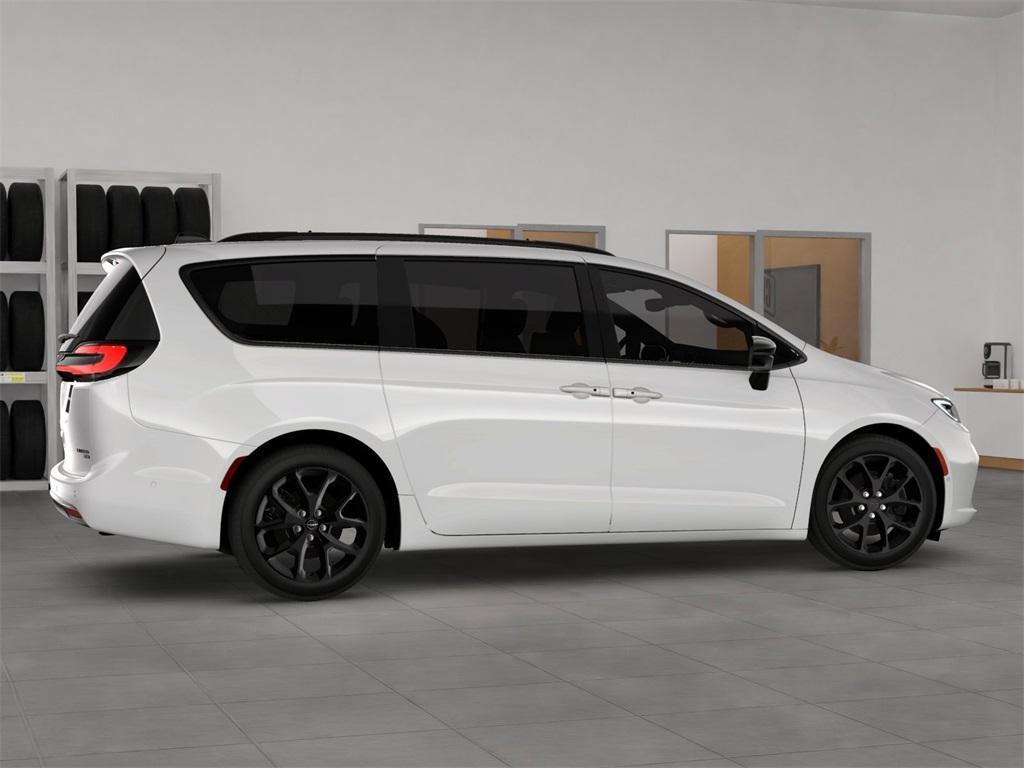 new 2026 Chrysler Pacifica car