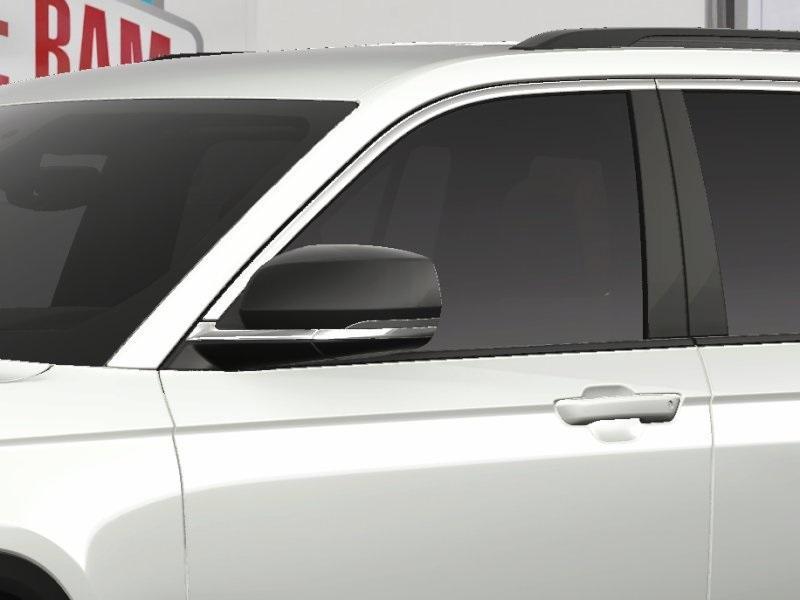 new 2025 Jeep Grand Cherokee car, priced at $47,590