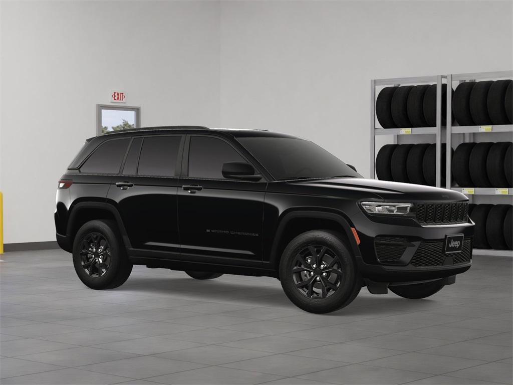 new 2025 Jeep Grand Cherokee car, priced at $46,730