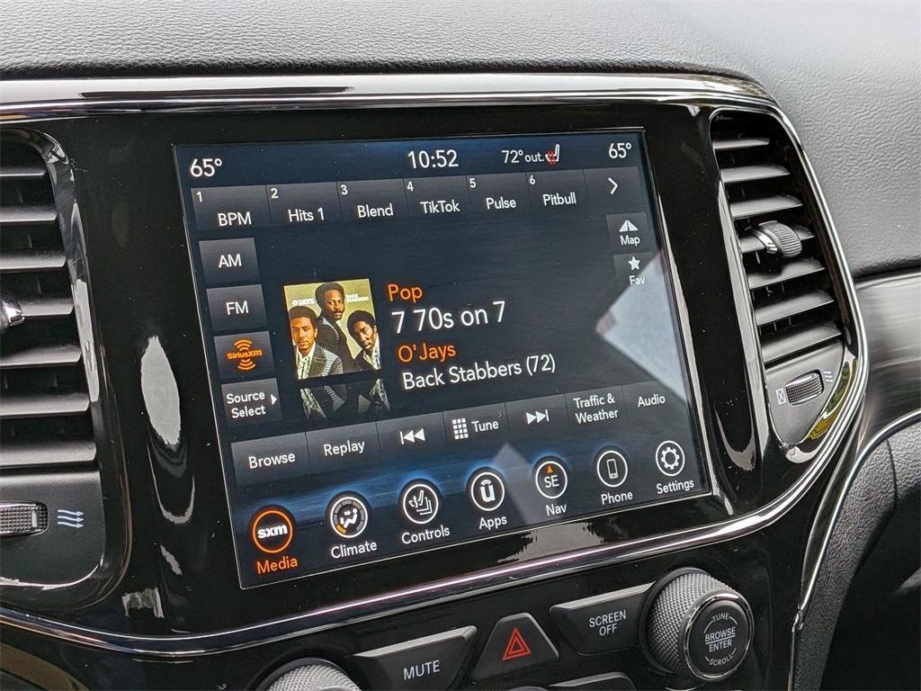 used 2021 Jeep Grand Cherokee car, priced at $33,998
