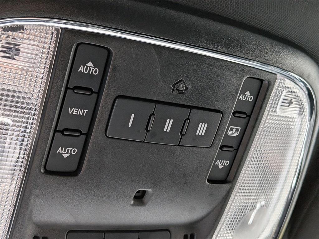 used 2021 Jeep Grand Cherokee car, priced at $33,998