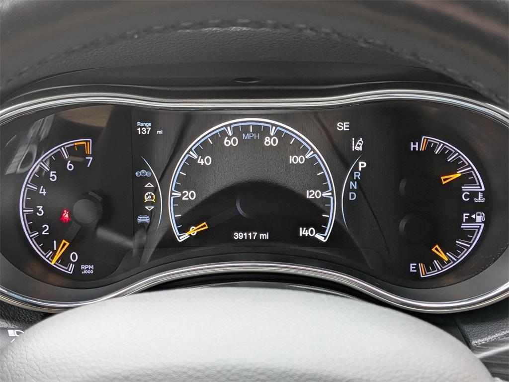 used 2021 Jeep Grand Cherokee car, priced at $33,998