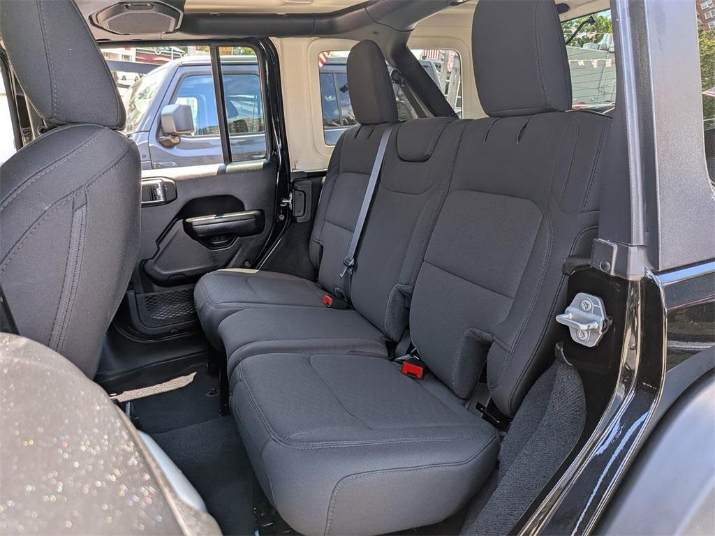 used 2021 Jeep Wrangler Unlimited car, priced at $33,998