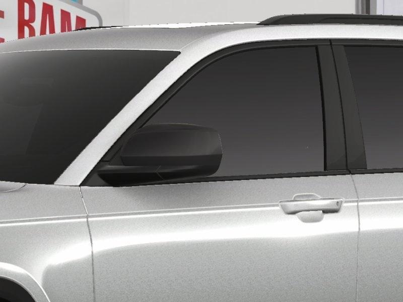 new 2025 Jeep Grand Cherokee car, priced at $44,625