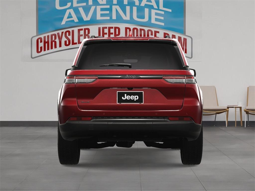 new 2025 Jeep Grand Cherokee car, priced at $46,730