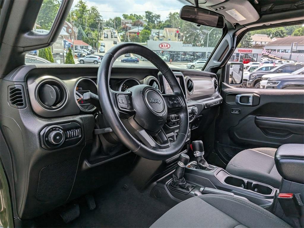 used 2021 Jeep Wrangler Unlimited car, priced at $32,998