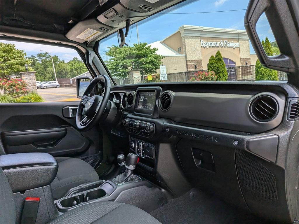 used 2021 Jeep Wrangler Unlimited car, priced at $32,998