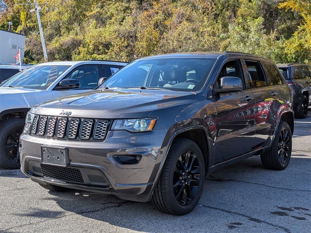 used 2020 Jeep Grand Cherokee car, priced at $24,999