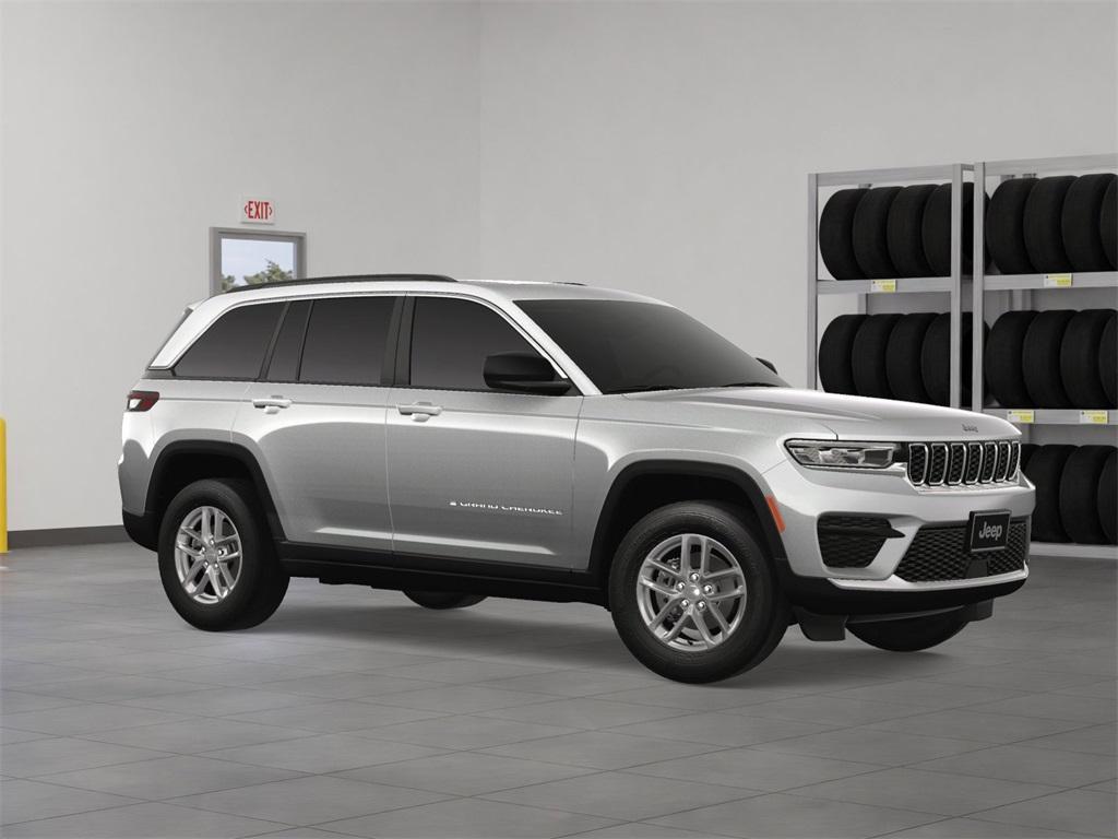 new 2025 Jeep Grand Cherokee car, priced at $41,920