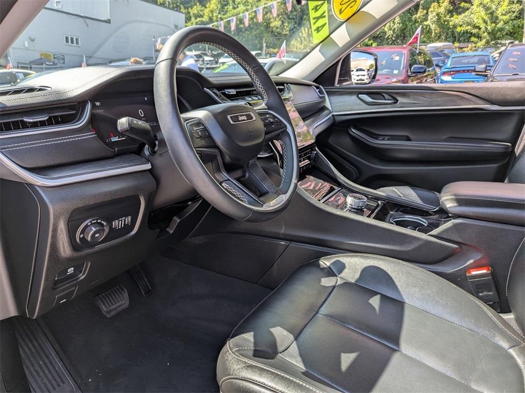 used 2023 Jeep Grand Cherokee car, priced at $39,498