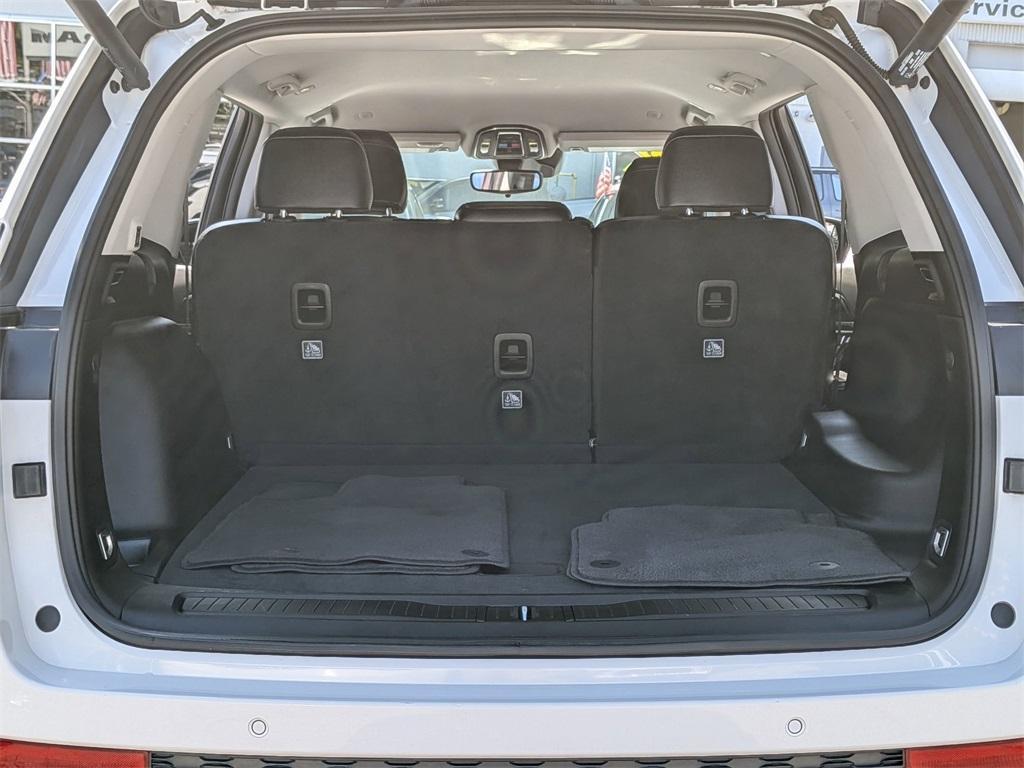 used 2023 Jeep Grand Cherokee car, priced at $39,498