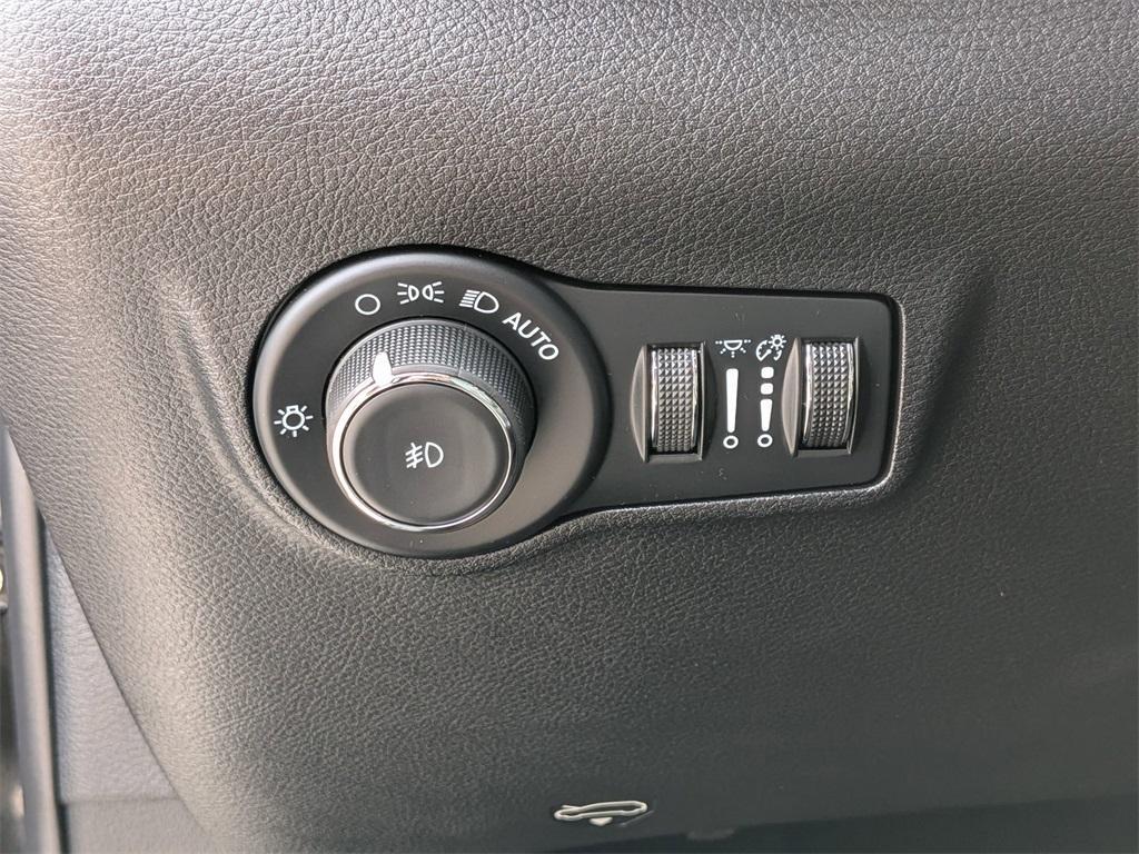 used 2022 Jeep Compass car, priced at $26,499