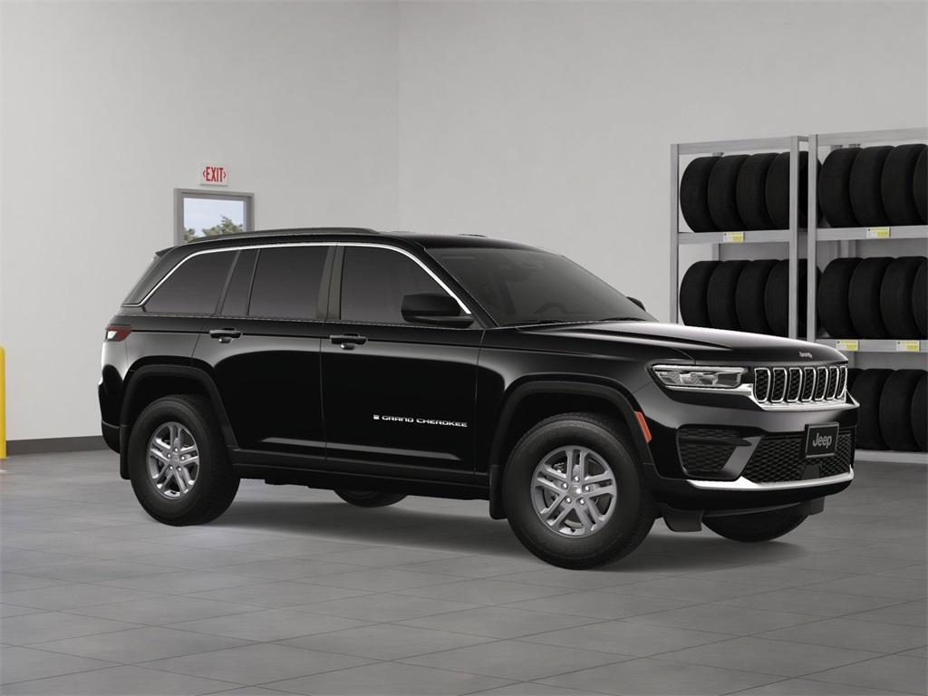 new 2025 Jeep Grand Cherokee car, priced at $39,600