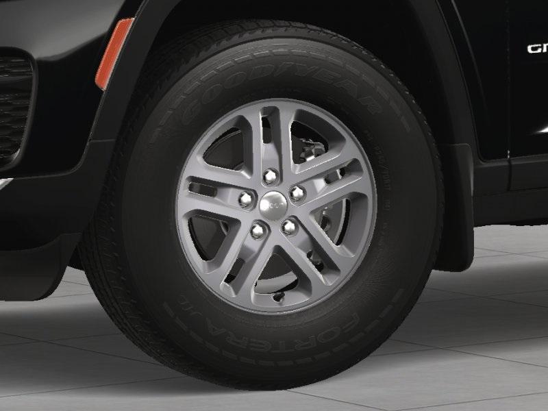 new 2025 Jeep Grand Cherokee car, priced at $39,600