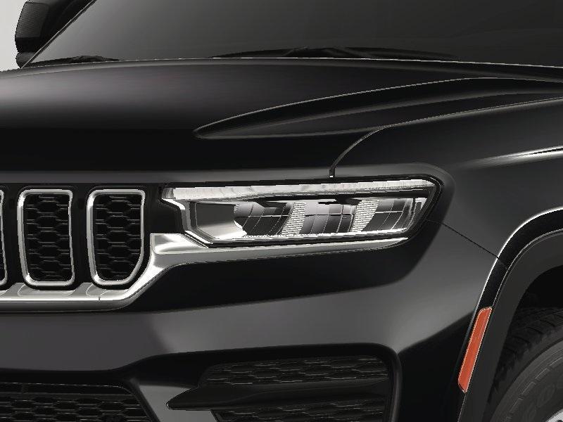 new 2025 Jeep Grand Cherokee car, priced at $39,600