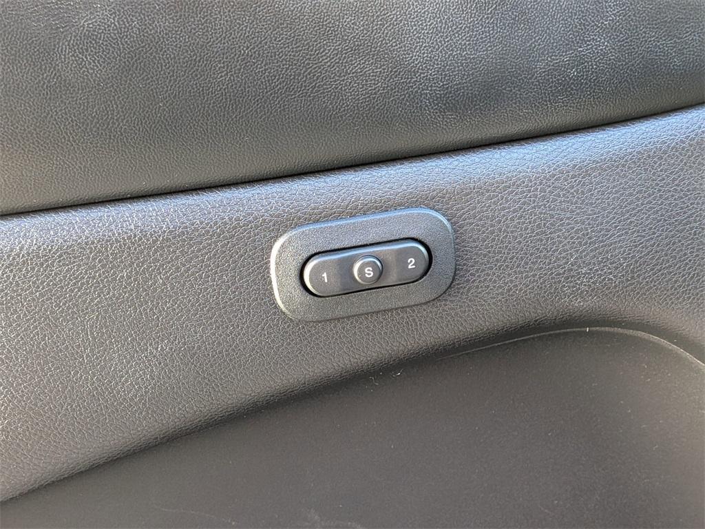 used 2021 Jeep Grand Cherokee car, priced at $24,999