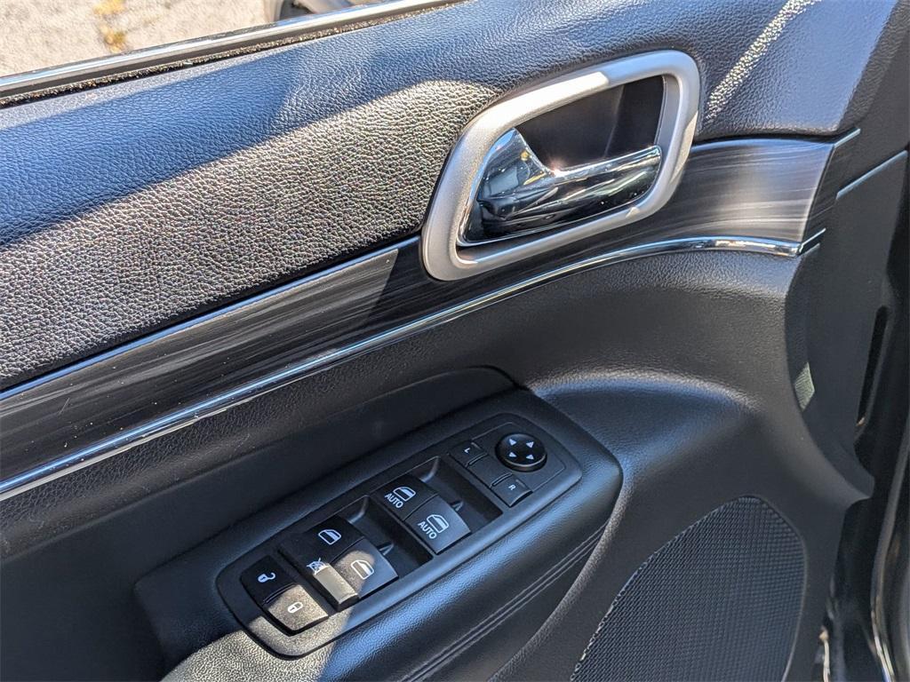 used 2021 Jeep Grand Cherokee car, priced at $24,999